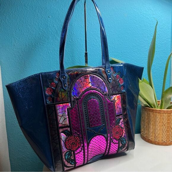 Danielle Nicole Disney castle tote shimmering bag - Picture 1 of 5